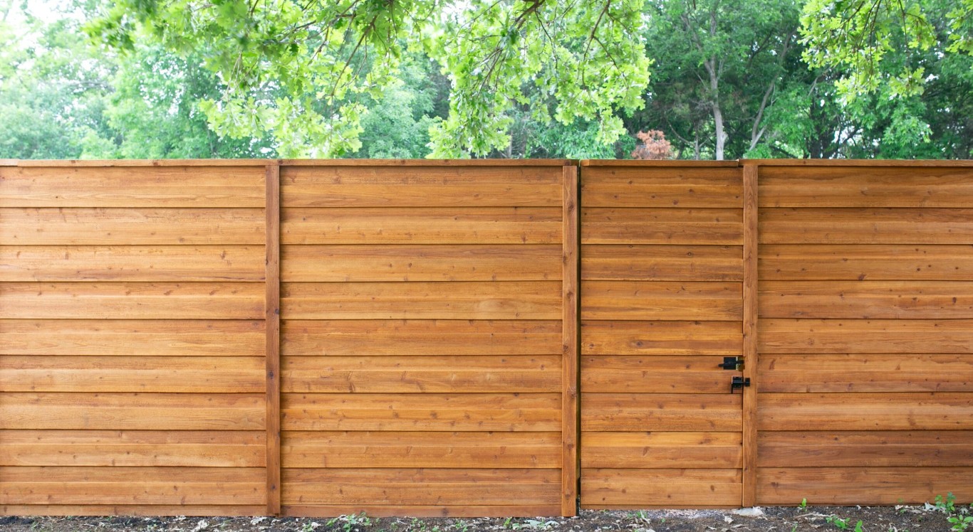 Professional fence installation in Mankato, Minnesota
